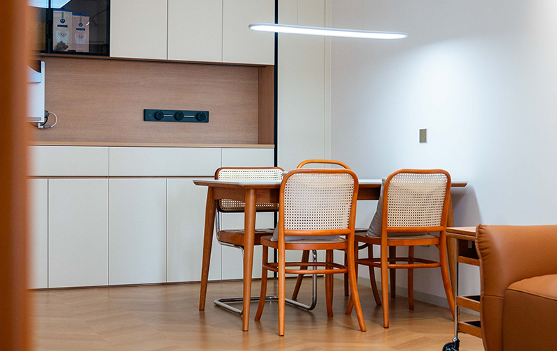 新房装修流程全指南:轩怡家装解析三大阶段避坑与预算规划 新房装修流程全指南:轩怡家装解析三大阶段避坑与预算规划