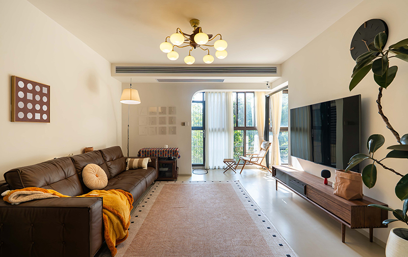 温润质感，藏纳生活本真|轩怡家装108㎡中古风住宅实录